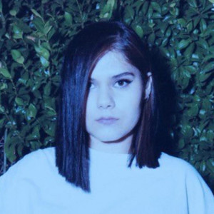 Lourdiz ดาวน์โหลดและฟังเพลงฮิตจาก Lourdiz