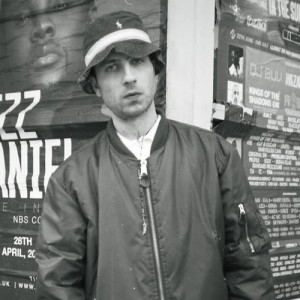 Rhett Nicholl ดาวน์โหลดและฟังเพลงฮิตจาก Rhett Nicholl