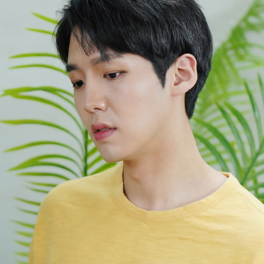 이현경