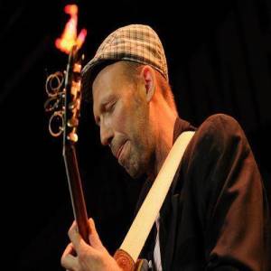 Hasse Poulsen ดาวน์โหลดและฟังเพลงฮิตจาก Hasse Poulsen