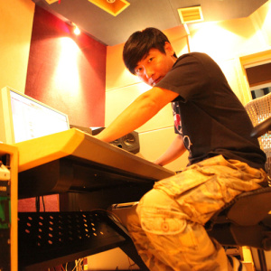 吴雪松 ดาวน์โหลดและฟังเพลงฮิตจาก 吴雪松
