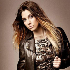 Leire Martinez Ochoa ดาวน์โหลดและฟังเพลงฮิตจาก Leire Martinez Ochoa