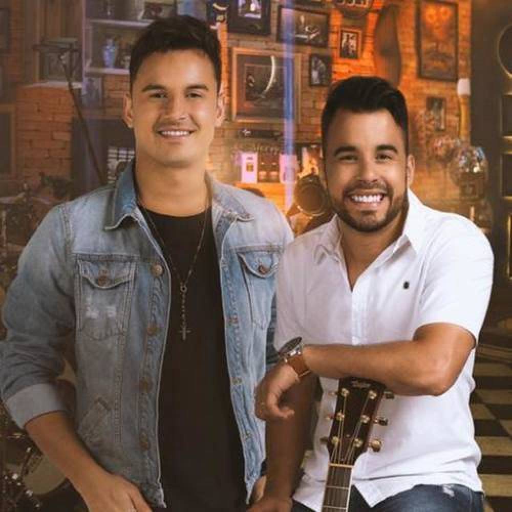 Clayton & Romário
