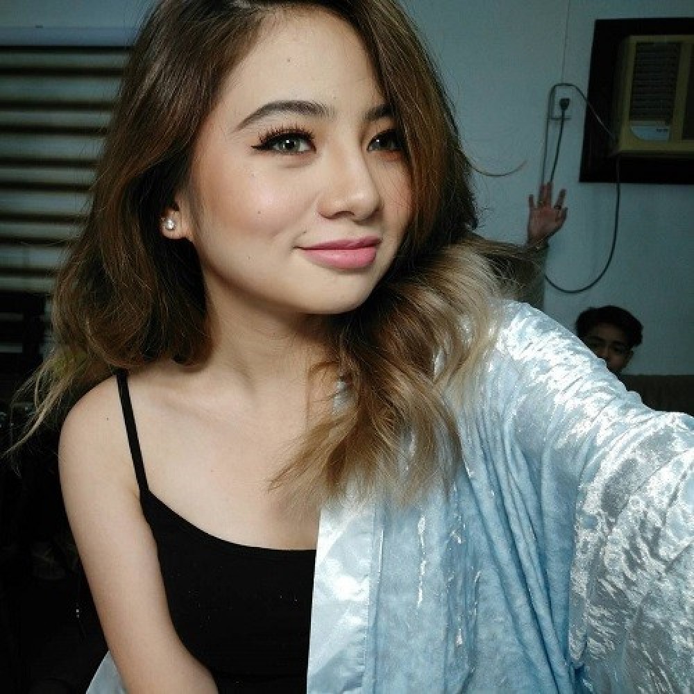 Ella Cruz
