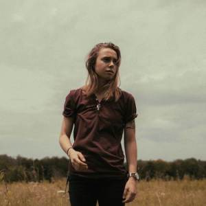 Julien Baker ดาวน์โหลดและฟังเพลงฮิตจาก Julien Baker