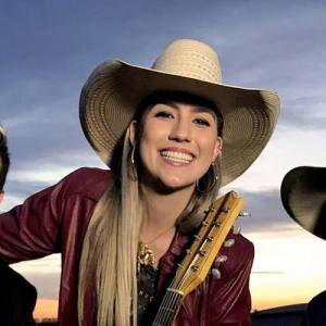 Bruna Viola ดาวน์โหลดและฟังเพลงฮิตจาก Bruna Viola