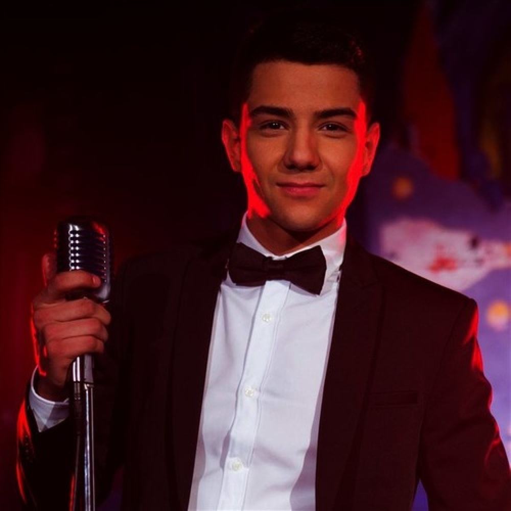 Luis Coronel