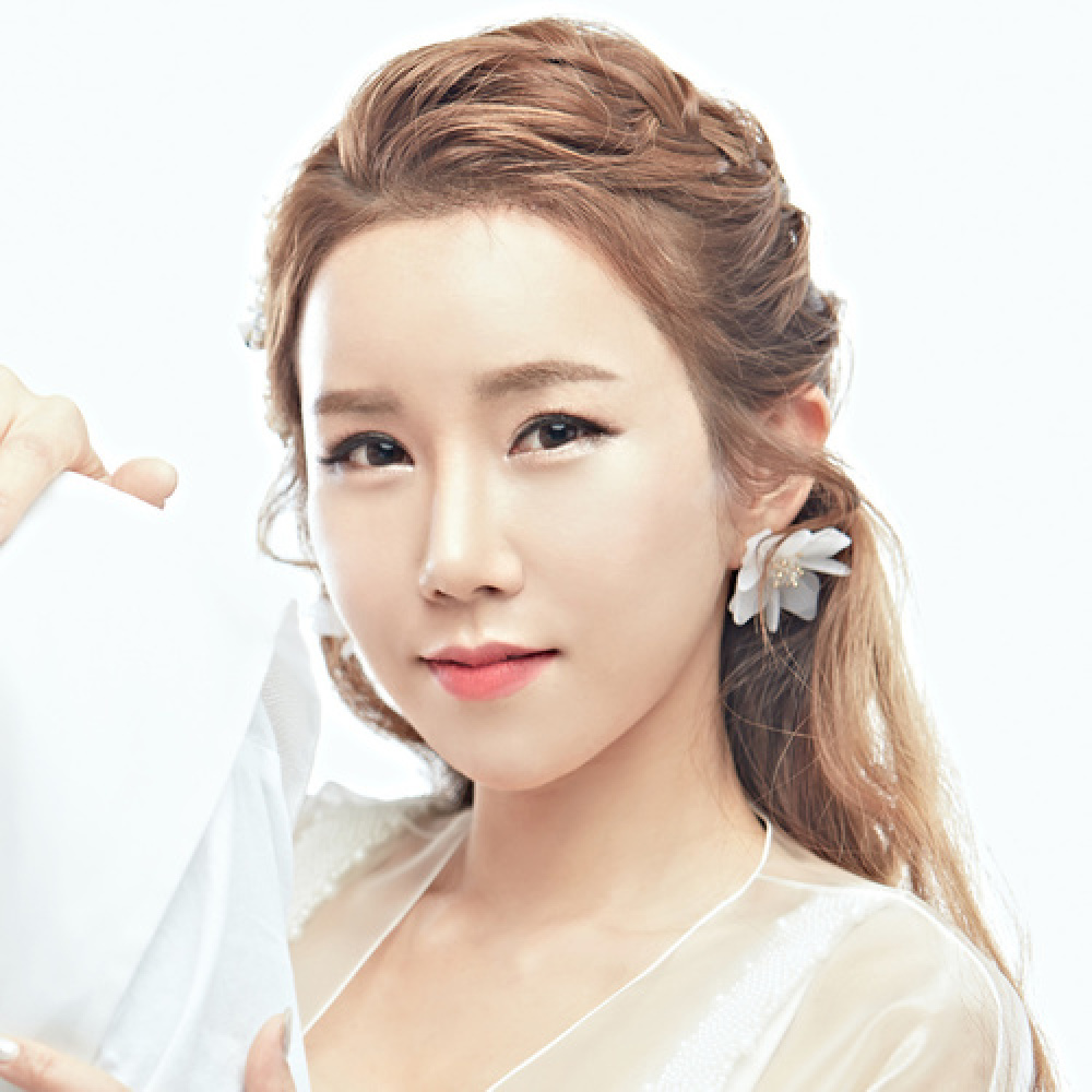 김다나