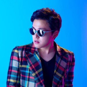 ESBEE ดาวน์โหลดและฟังเพลงฮิตจาก ESBEE