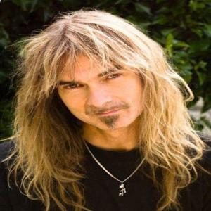 Arjen Anthony Lucassen ดาวน์โหลดและฟังเพลงฮิตจาก Arjen Anthony Lucassen