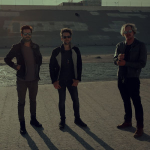 Valley Of Wolves ดาวน์โหลดและฟังเพลงฮิตจาก Valley Of Wolves