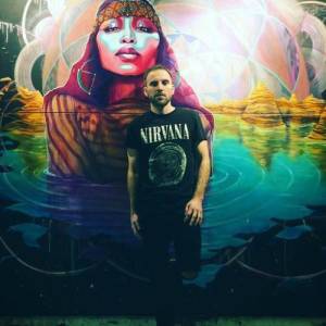 Illustrated ดาวน์โหลดและฟังเพลงฮิตจาก Illustrated