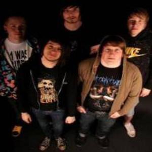 With Chaos in Her Wake ดาวน์โหลดและฟังเพลงฮิตจาก With Chaos in Her Wake
