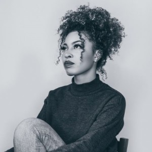 India Carney ดาวน์โหลดและฟังเพลงฮิตจาก India Carney