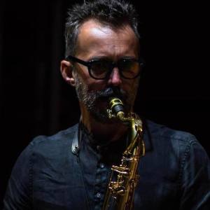 Michele Polga ดาวน์โหลดและฟังเพลงฮิตจาก Michele Polga