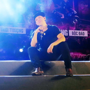 Y Thanh ดาวน์โหลดและฟังเพลงฮิตจาก Y Thanh