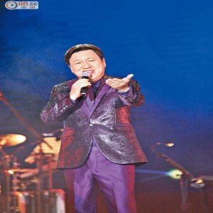 何国材 ดาวน์โหลดและฟังเพลงฮิตจาก 何国材