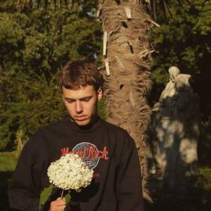 Nelick ดาวน์โหลดและฟังเพลงฮิตจาก Nelick
