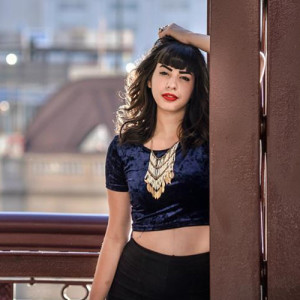 Olivia Grace ดาวน์โหลดและฟังเพลงฮิตจาก Olivia Grace