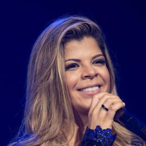 Paula Mattos ดาวน์โหลดและฟังเพลงฮิตจาก Paula Mattos