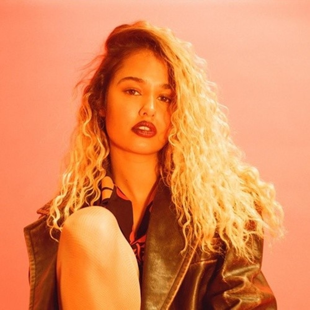 Tommy Genesis