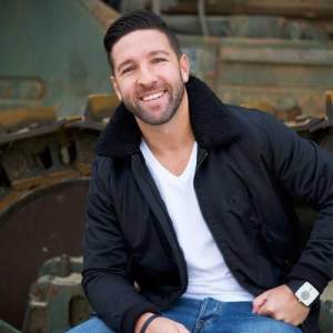 Derek D ดาวน์โหลดและฟังเพลงฮิตจาก Derek D