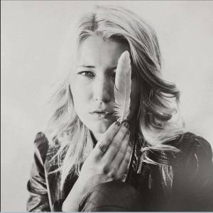 Noemi Bolojan ดาวน์โหลดและฟังเพลงฮิตจาก Noemi Bolojan