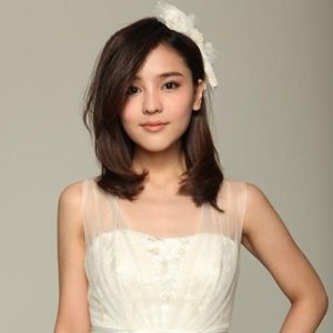 ออม สุชาร์ ดาวน์โหลดและฟังเพลงฮิตจาก ออม สุชาร์
