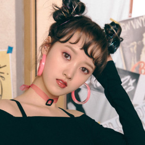 SEI (Weki Meki) ดาวน์โหลดและฟังเพลงฮิตจาก SEI (Weki Meki)