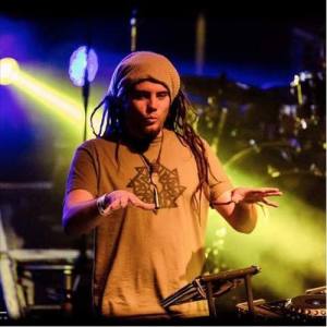 Grouch ดาวน์โหลดและฟังเพลงฮิตจาก Grouch