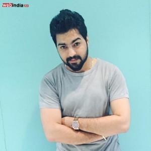 Pardeep Singh Sran ดาวน์โหลดและฟังเพลงฮิตจาก Pardeep Singh Sran