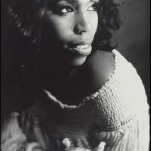 Nicci Gilbert ดาวน์โหลดและฟังเพลงฮิตจาก Nicci Gilbert