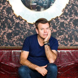 Oakenfold ดาวน์โหลดและฟังเพลงฮิตจาก Oakenfold