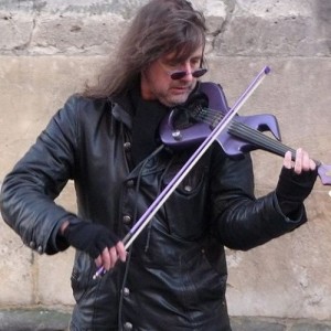 Ed Alleyne-Johnson ดาวน์โหลดและฟังเพลงฮิตจาก Ed Alleyne-Johnson