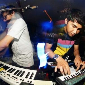 Bottlesmoker ดาวน์โหลดและฟังเพลงฮิตจาก Bottlesmoker