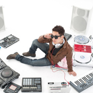 Pricker ดาวน์โหลดและฟังเพลงฮิตจาก Pricker