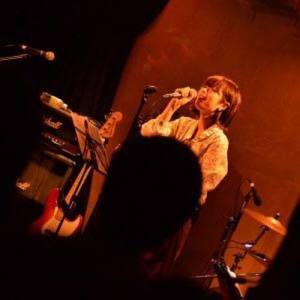 Mami ดาวน์โหลดและฟังเพลงฮิตจาก Mami