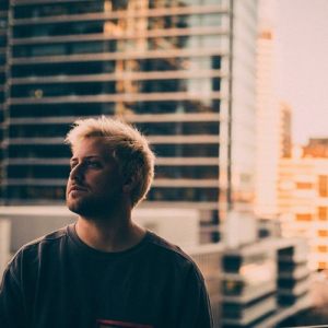 Kayzo ดาวน์โหลดและฟังเพลงฮิตจาก Kayzo