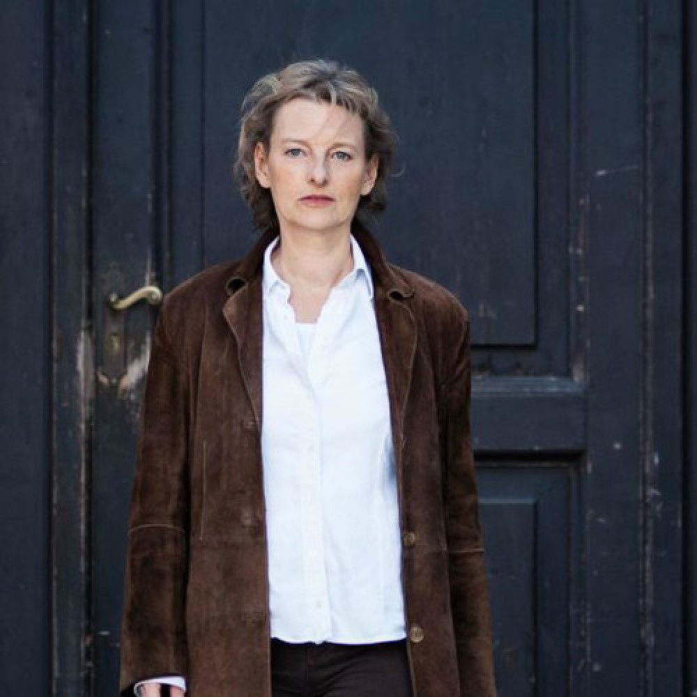 Corinna Simon