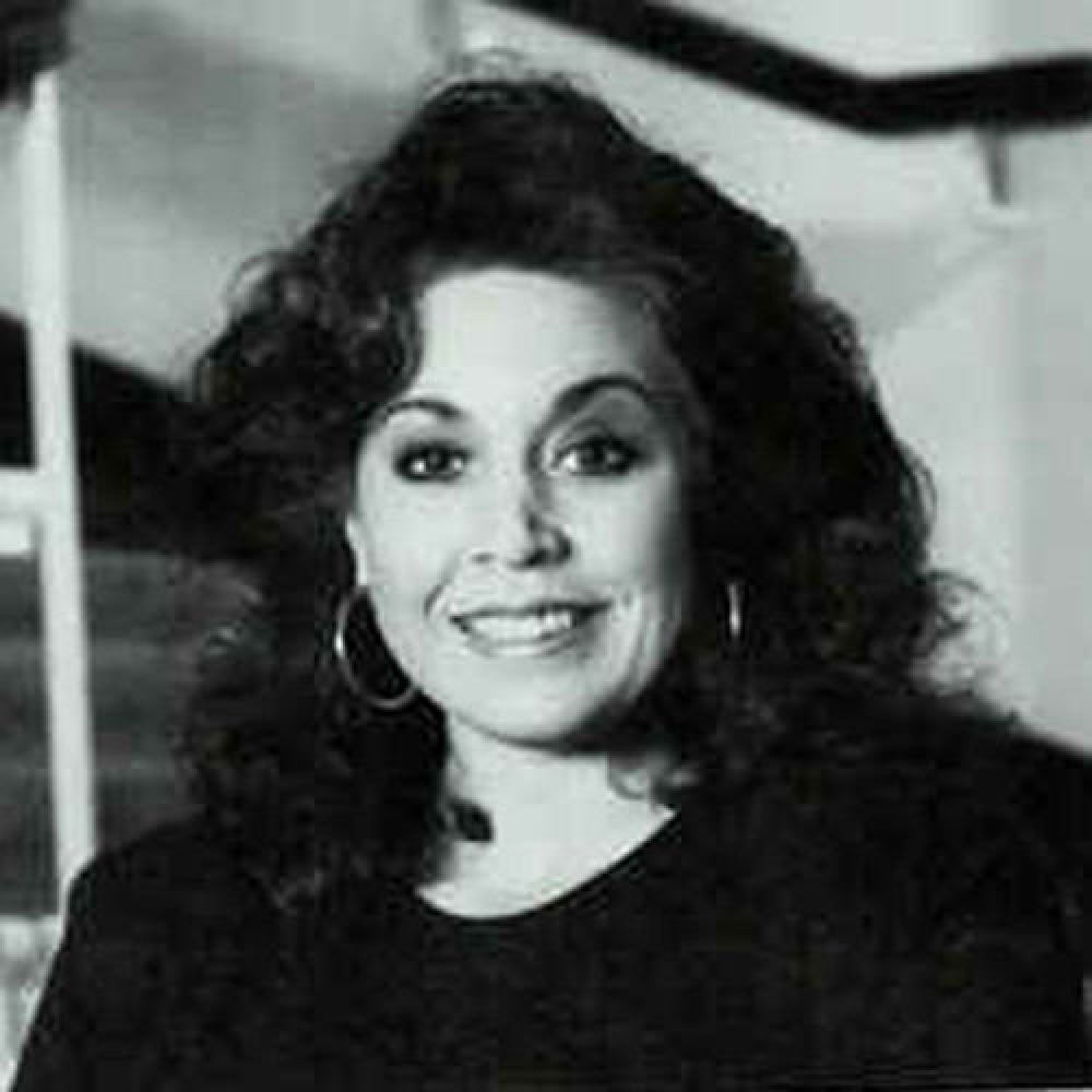 Nova Thomas