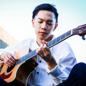 杨士弘 ดาวน์โหลดและฟังเพลงฮิตจาก 杨士弘