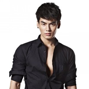 ฮั่น อิสริยะ ดาวน์โหลดและฟังเพลงฮิตจาก ฮั่น อิสริยะ
