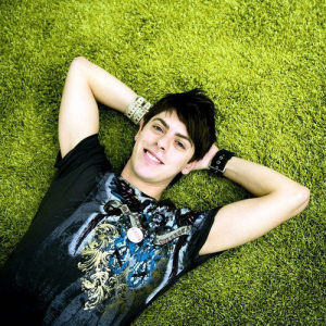 Kevin Borg ดาวน์โหลดและฟังเพลงฮิตจาก Kevin Borg