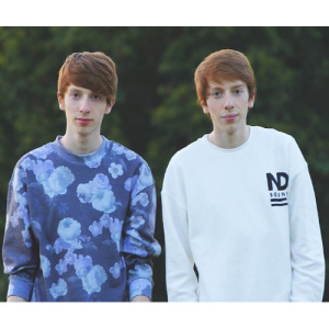 Ciuffi Rossi ดาวน์โหลดและฟังเพลงฮิตจาก Ciuffi Rossi