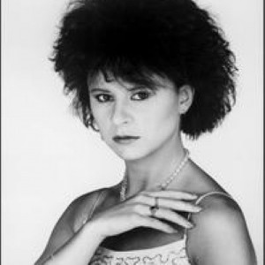 Tracey Ullman ดาวน์โหลดและฟังเพลงฮิตจาก Tracey Ullman