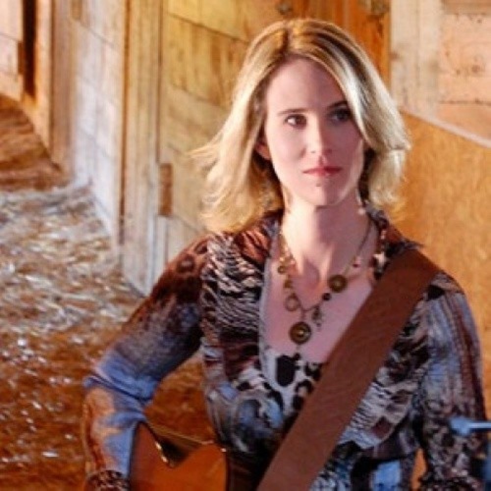 Lynne Hanson