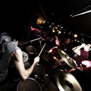 In The Midst Of Lions ดาวน์โหลดและฟังเพลงฮิตจาก In The Midst Of Lions