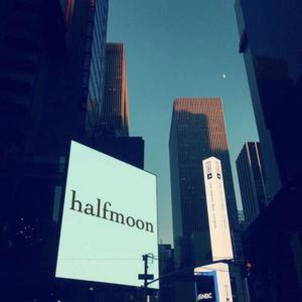 Halfmoon