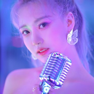 Hong Ju Hyun ดาวน์โหลดและฟังเพลงฮิตจาก Hong Ju Hyun