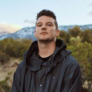 Witt Lowry ดาวน์โหลดและฟังเพลงฮิตจาก Witt Lowry